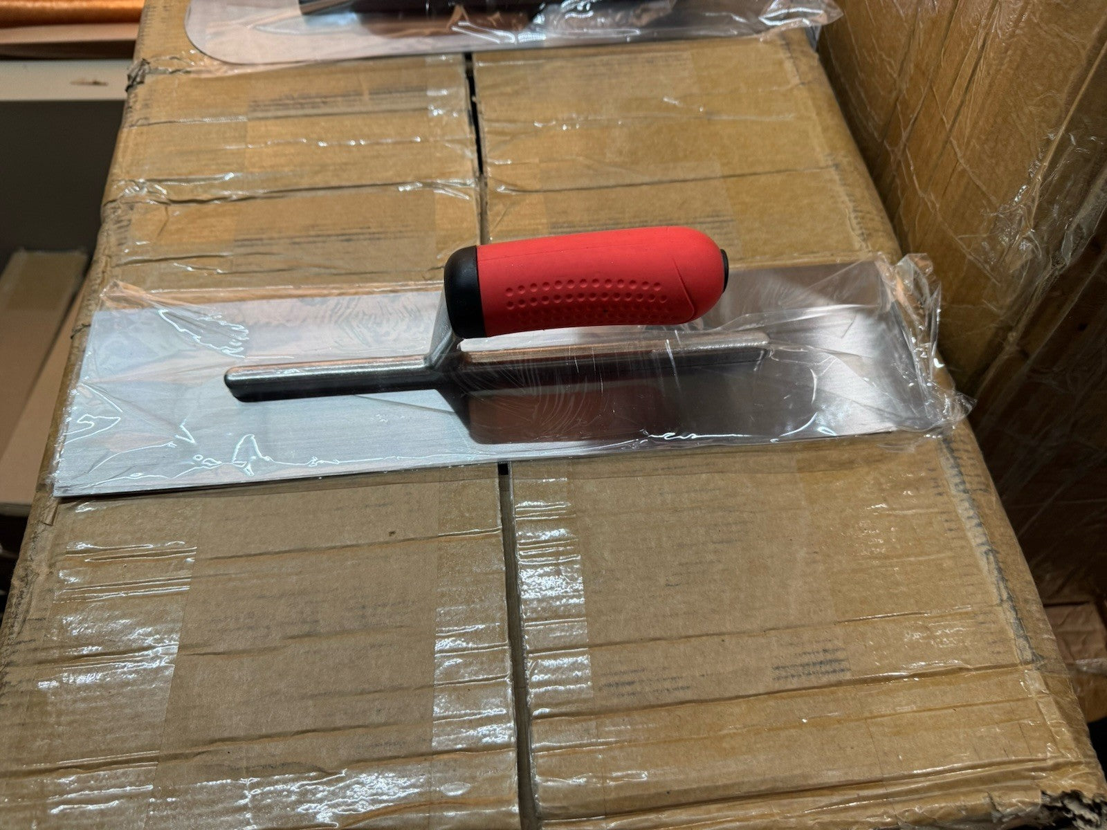 16" x 4" Concrete Finishing Trowel with Soft Grip Handle - FT164